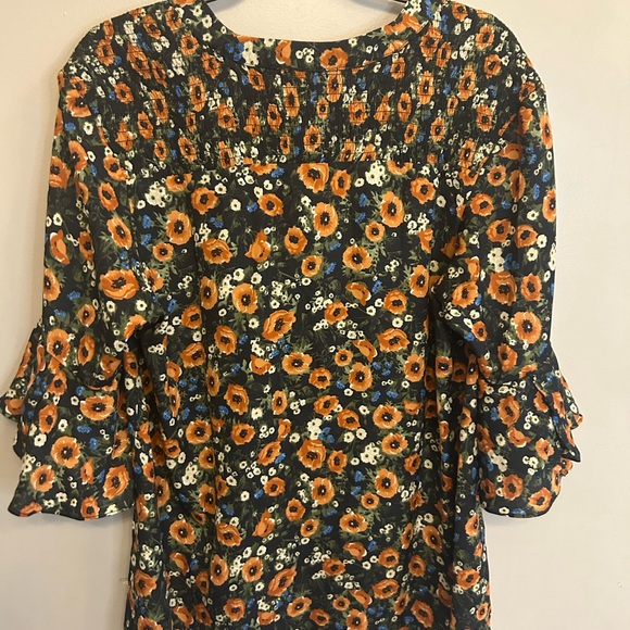 NWT Elsie & Zoey floral flowing top size L/XL - Picture 12 of 16